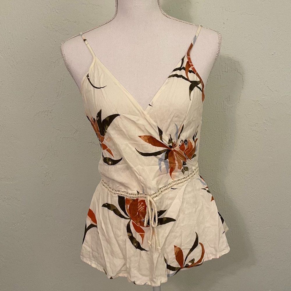 NWOT Floral Wrap O'neill Top
